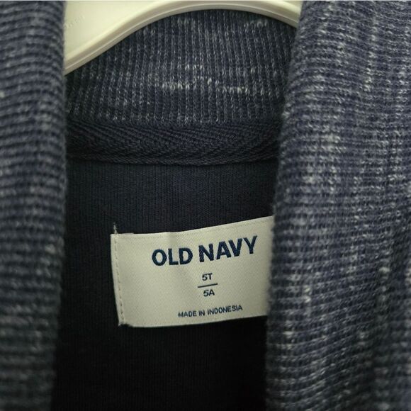 3/$20 Old Navy thin knit sweater size 5 - Picture 2 of 4